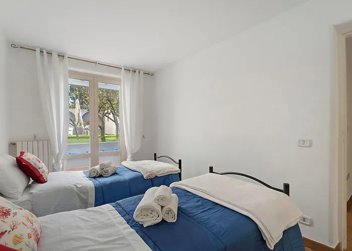 La Perla House