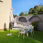 La Perla House